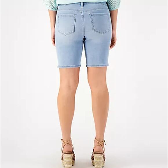 New NYDJ LIFT X TUCK Women's Poetry Ella Short With Sideseam Slits Size 16WP - Picture 2 of 5